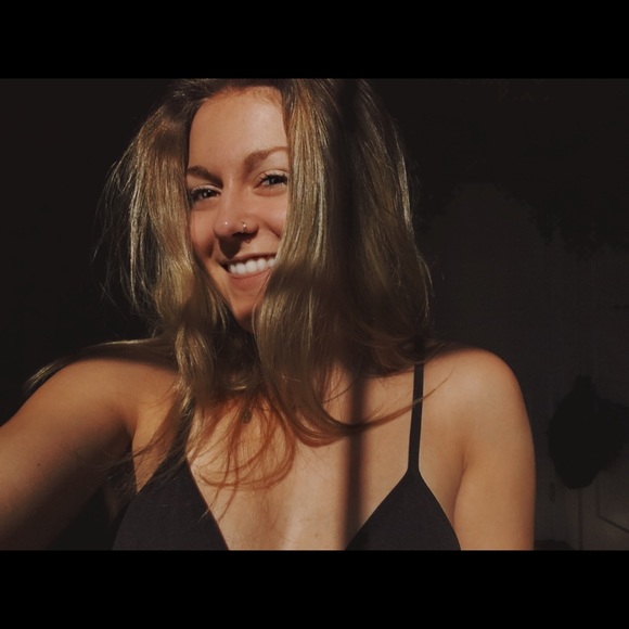 Meet your Posher, Taylor - Picture 1 of 1